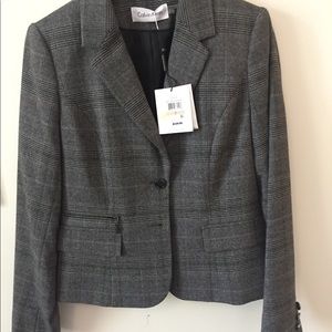 Calvin Klein Women’s fitted blazer